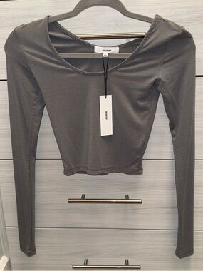 NWT Joah Brown Scoop Neck Long Sleeve in color Shadow size XS/S